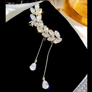 Rhinestone Decor Ear Cuff Climber